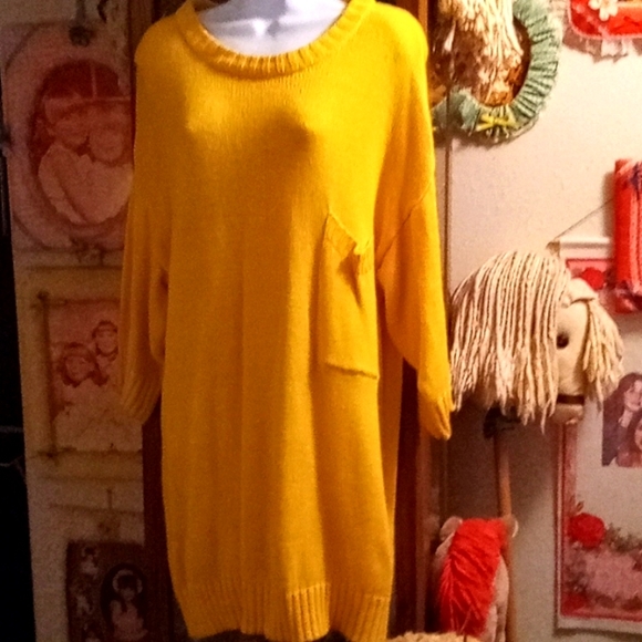 Super BIG, Oversized,Vintage 80's, Golden-Yellow Sweater - Picture 1 of 11